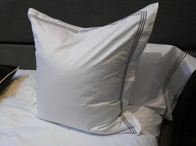 Funda Decorativa Cuadrada  P/Cojin Con Bordado