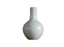 Cargar imagen en el visor de la galería, Florero Glaze Blanco