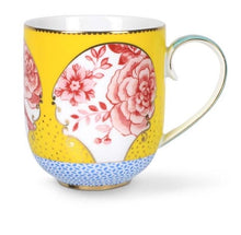 Cargar imagen en el visor de la galería, Taza Amarilla Con Flor