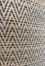Cargar imagen en el visor de la galería, Cojin Julian