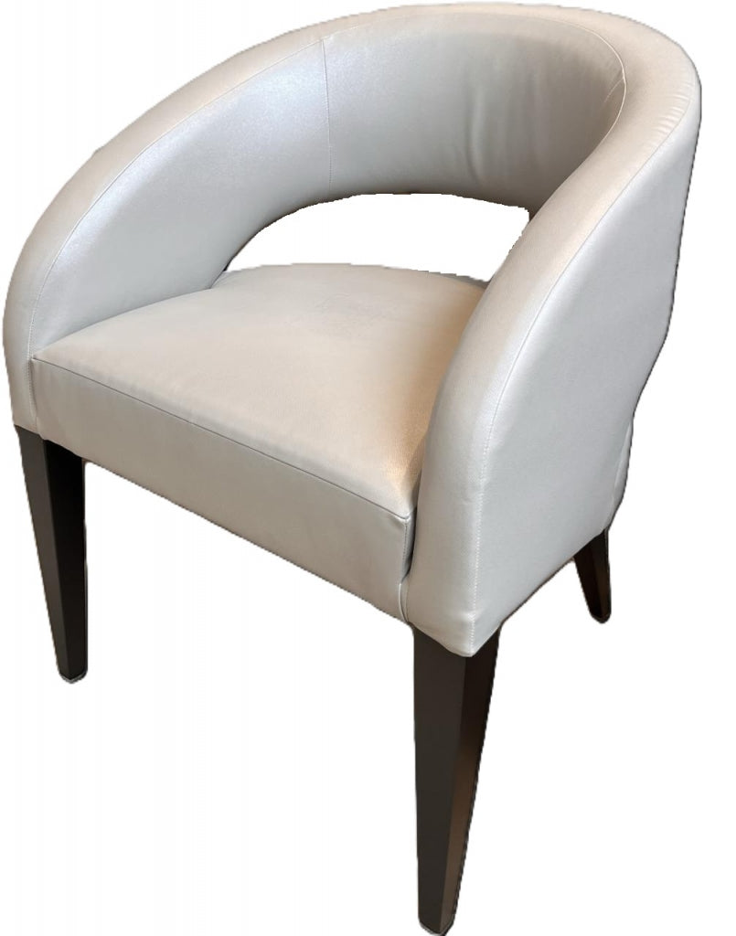 Silla Melone 61W x 63.5D x 81.2H cm