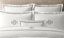 Cargar imagen en el visor de la galería, Funda Decorativa Cuadrada  P/Cojin Con Bordado