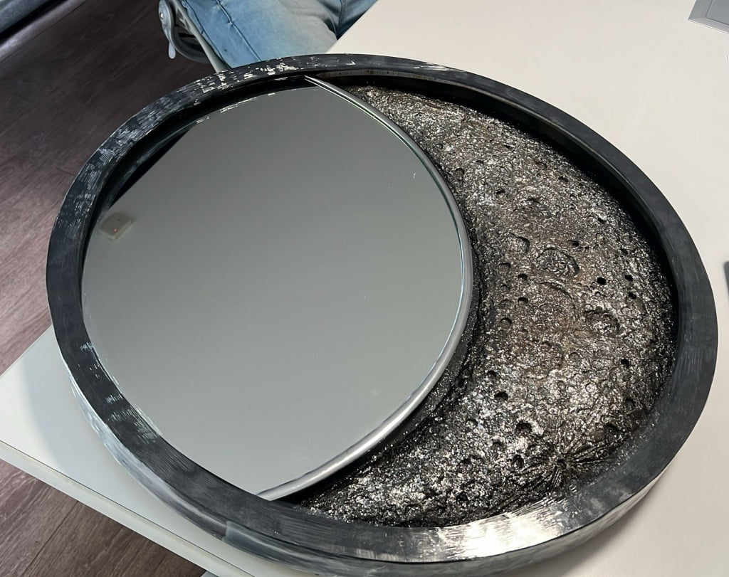 Luna con espejo multicolor