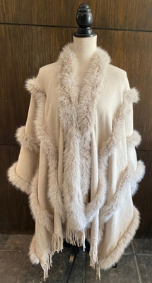 Capa Beige con Flecos