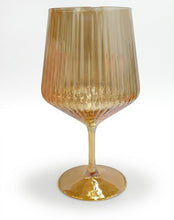 Cargar imagen en el visor de la galería, Copa cristal lineas oro