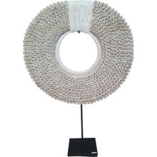 Cargar imagen en el visor de la galería, Collar de Conchas Grande