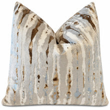 Cargar imagen en el visor de la galería, Cojin Decorativo Cascade Oak
